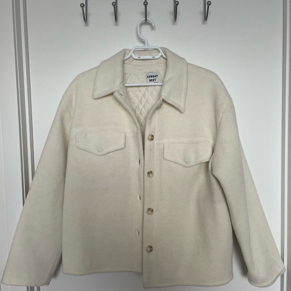 aritizia coat - Picture 4 of 4